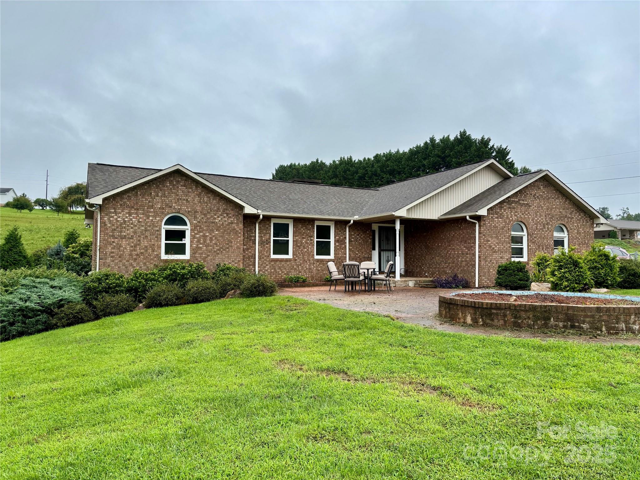 1633 Jamestown Road
