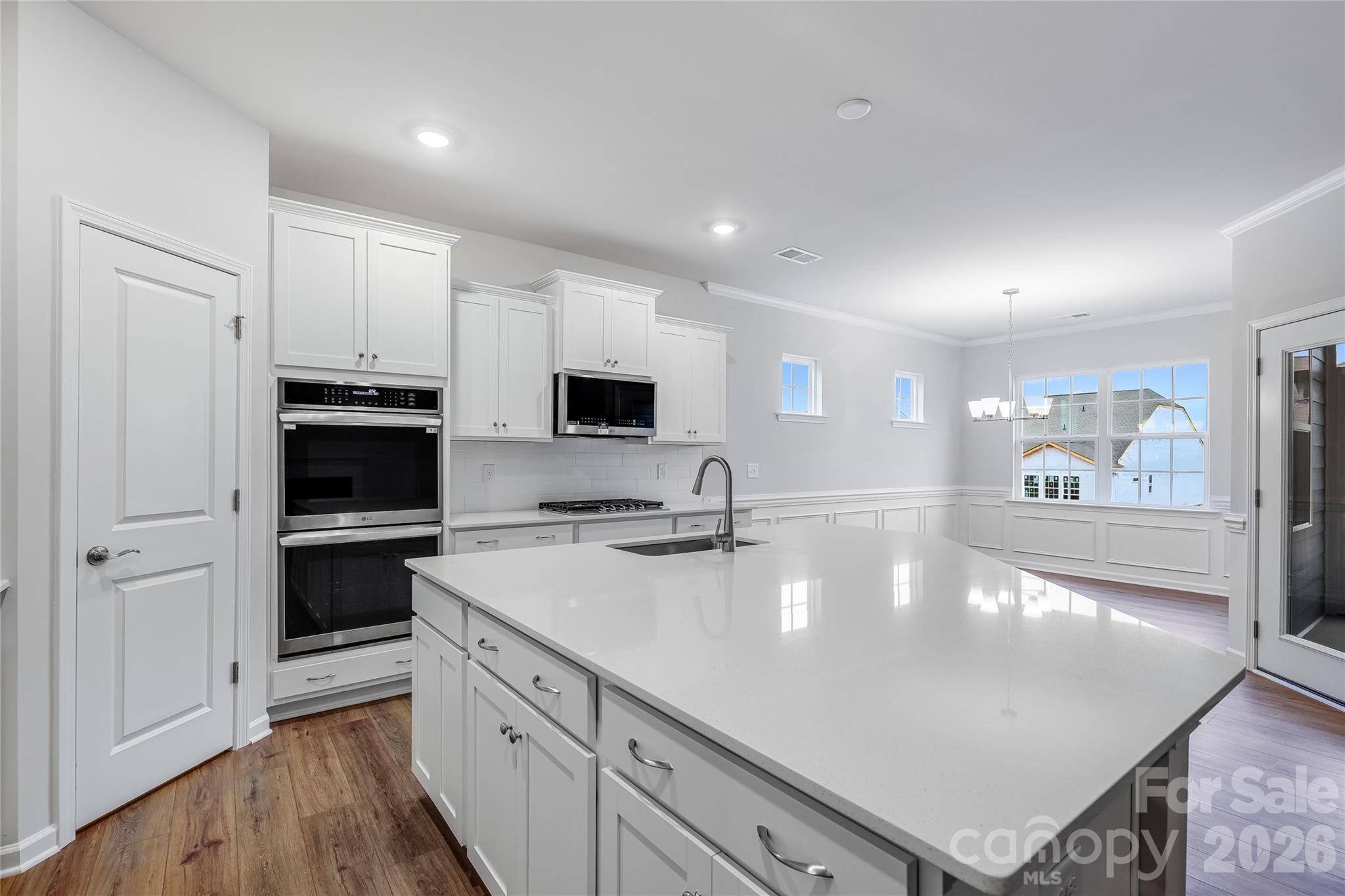 Roselyn - Residential