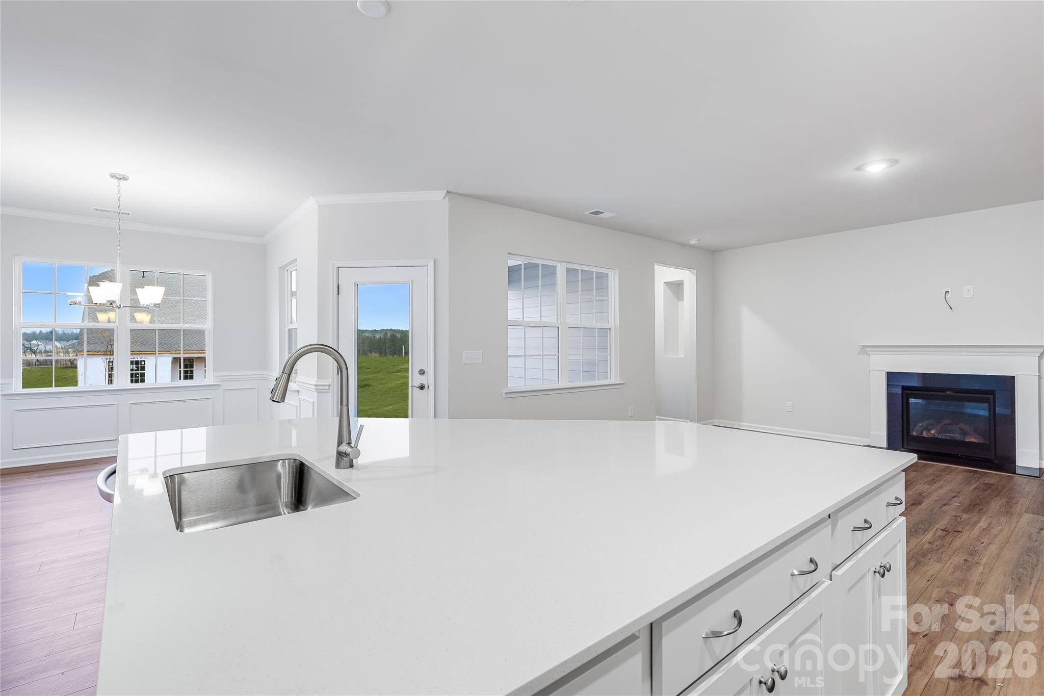 Roselyn - Residential