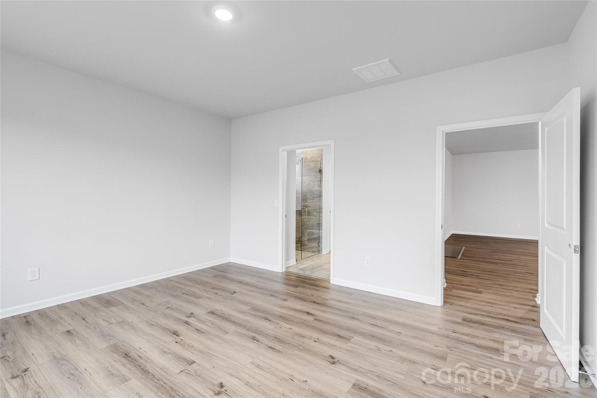 Roselyn - Residential