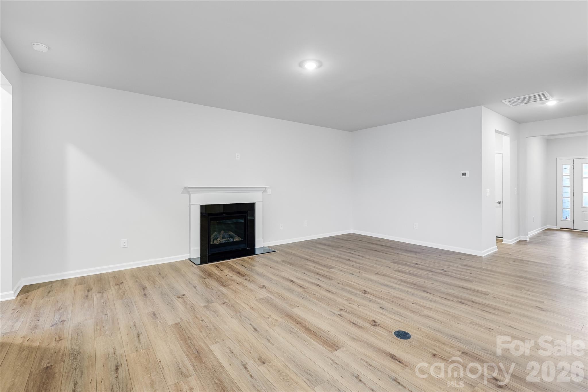 Roselyn - Residential