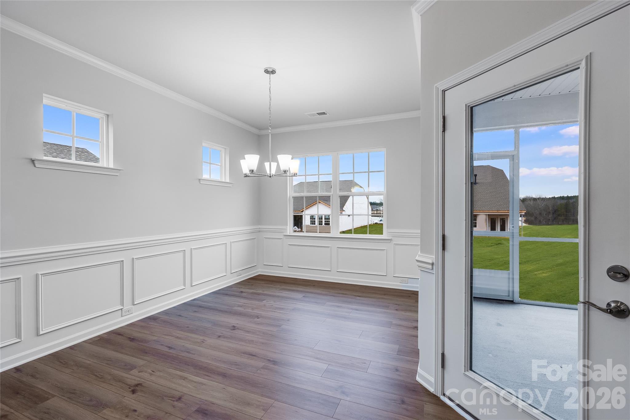 Roselyn - Residential