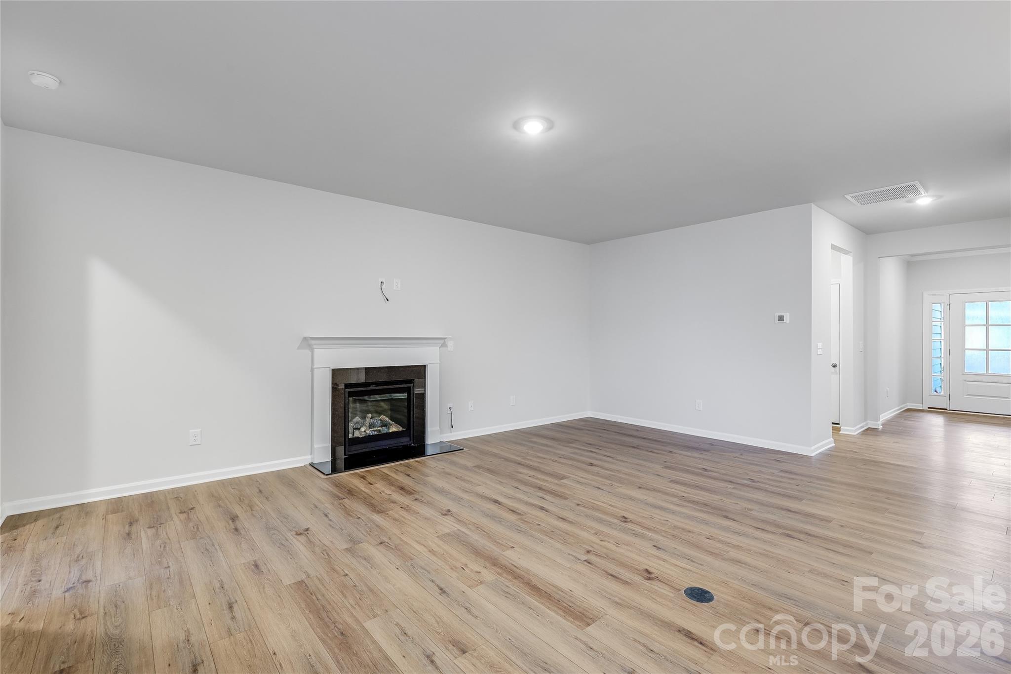 Roselyn - Residential