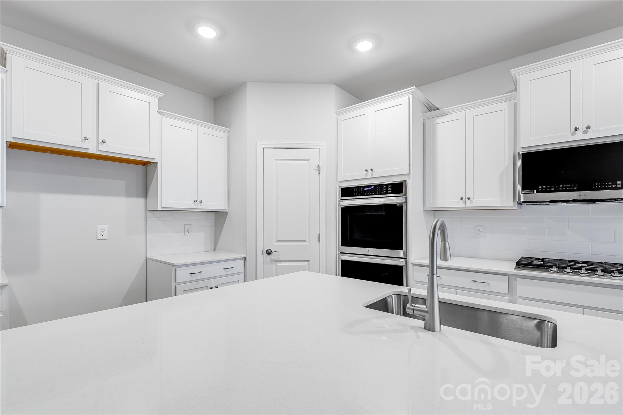 Roselyn - Residential