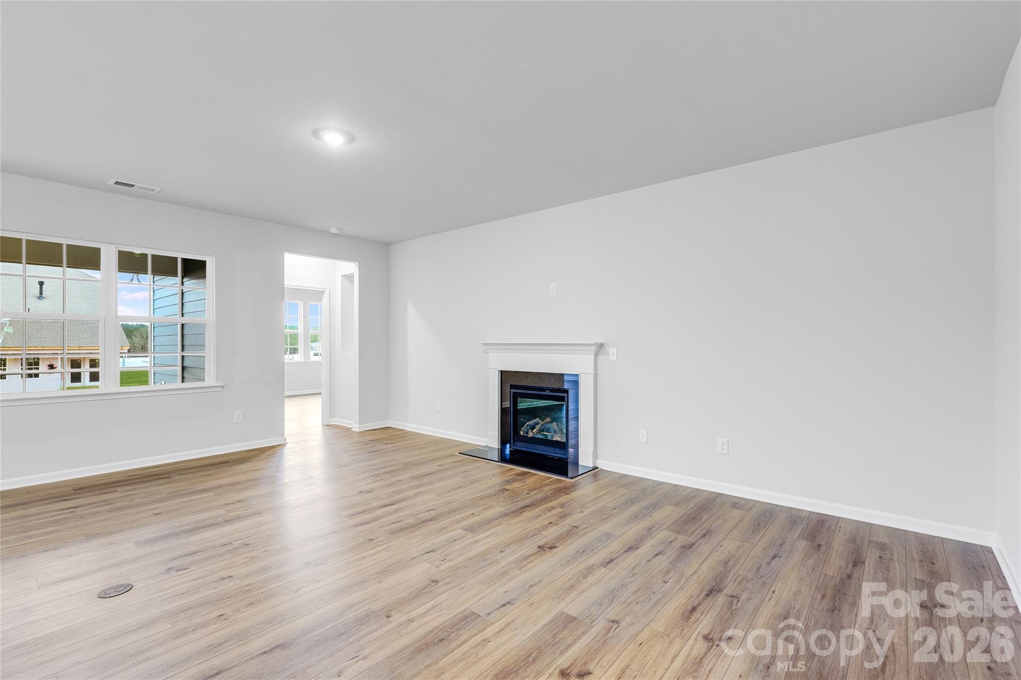 Roselyn - Residential