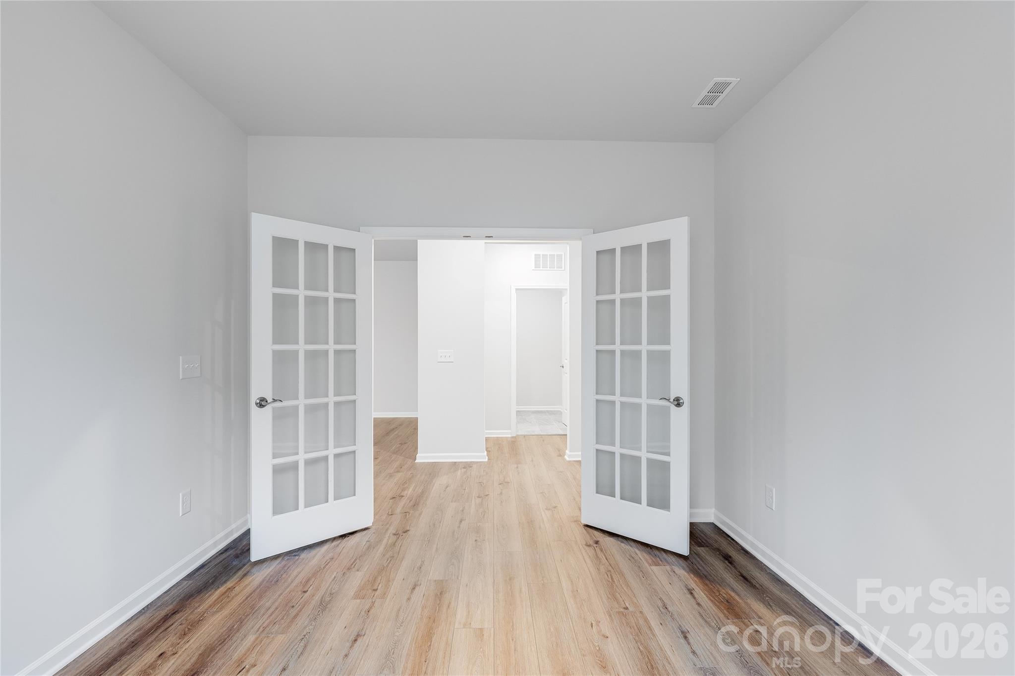 Roselyn - Residential