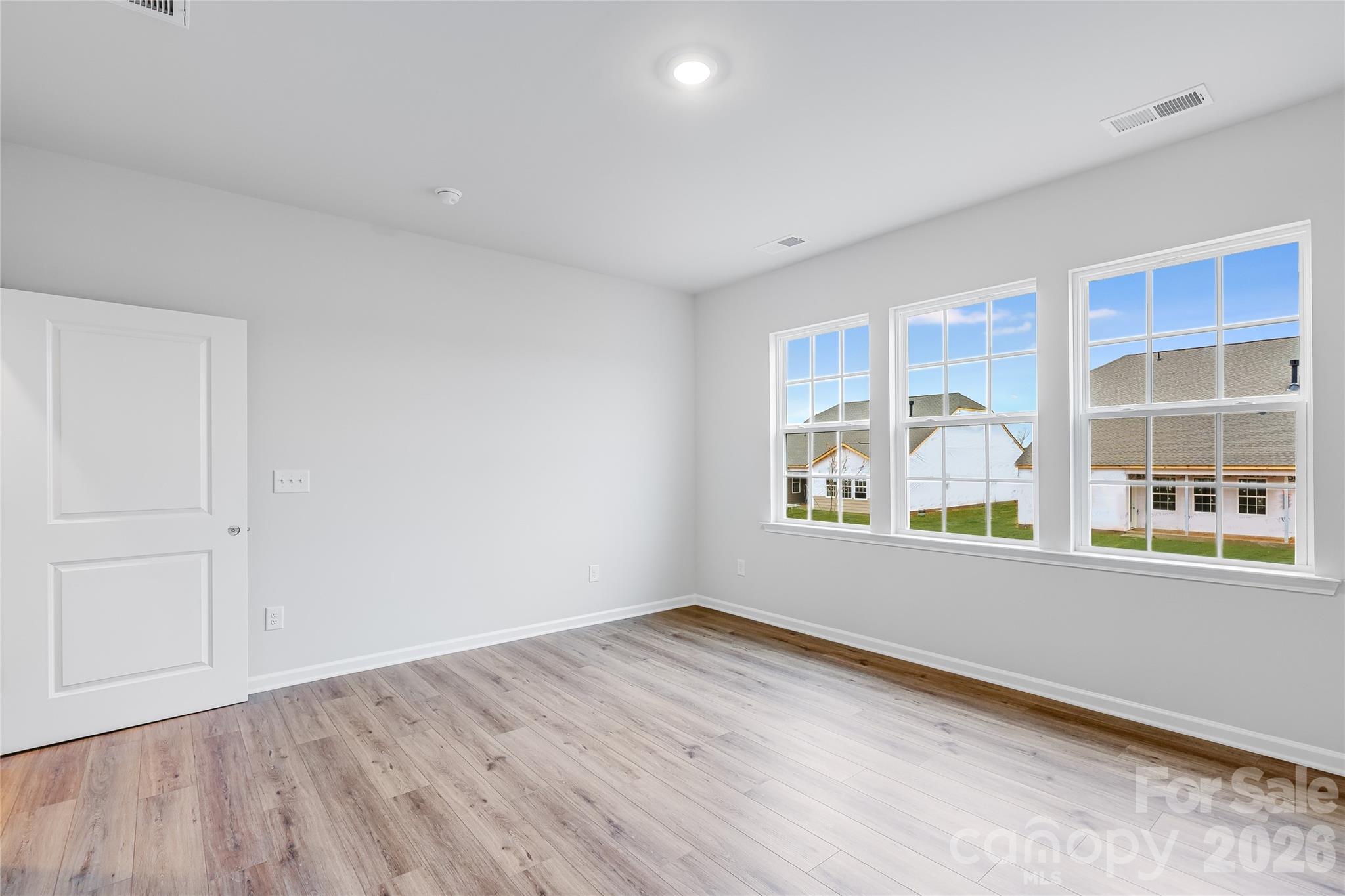 Roselyn - Residential