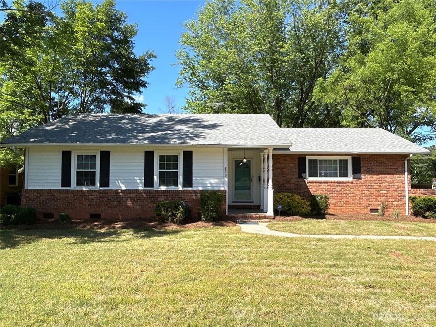 Fantastic mid century brick ranch in the heart of Charlotte. Very well maintained throughout. Beautifully refinished hardwood floors, updated appliances, large bedrooms with great closet space. Updated bathrooms, lighting and so much more. Large screened porch overlooks lovely fenced yard. Located just minutes to Southpark, South End, the light rail and an easy commute to Uptown. Don't wait to see this gem!

Please note Renters Insurance is required. Pet Fee is per pet that does not exceed 35 lbs.