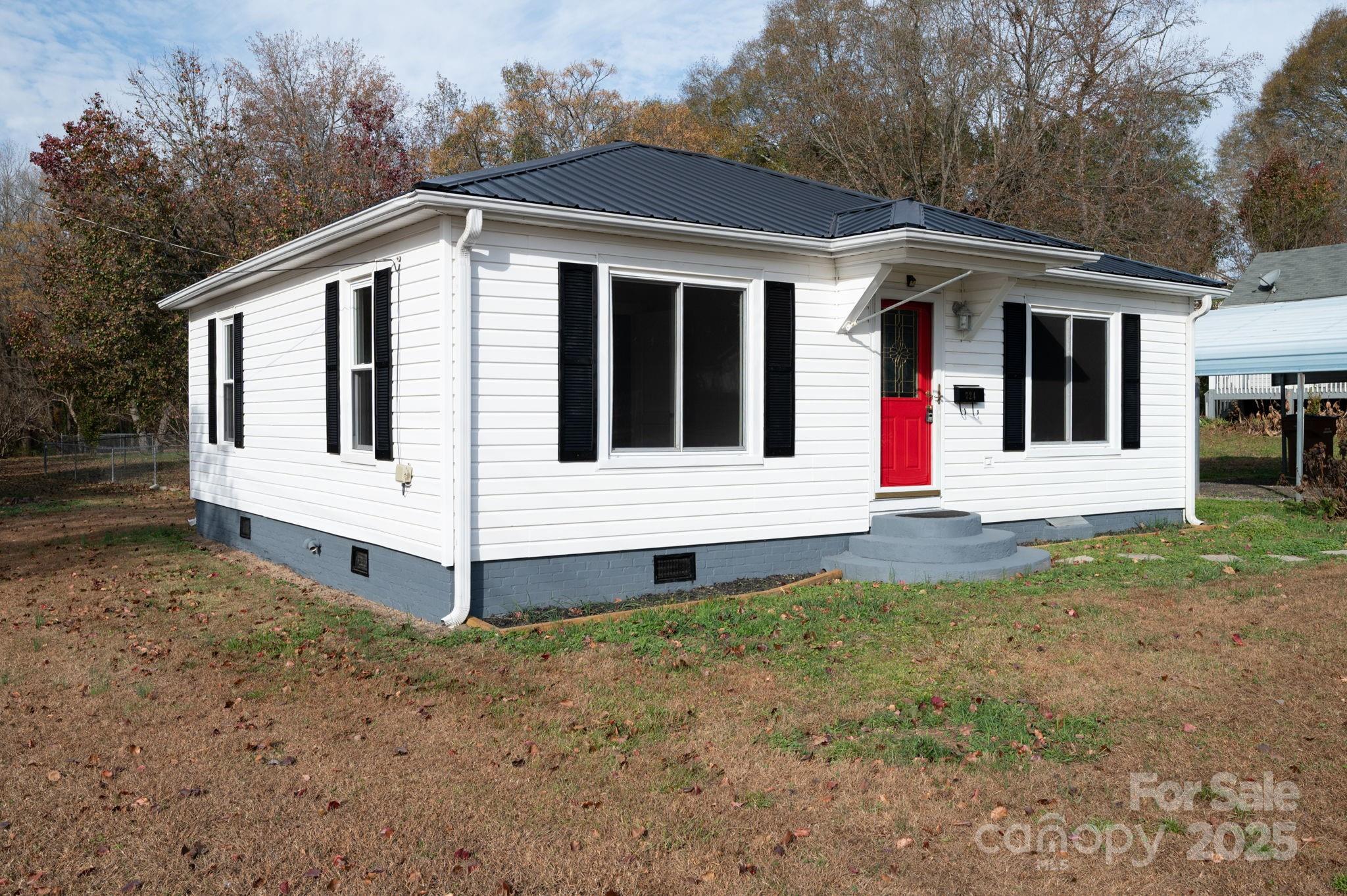 724 S Madison Street