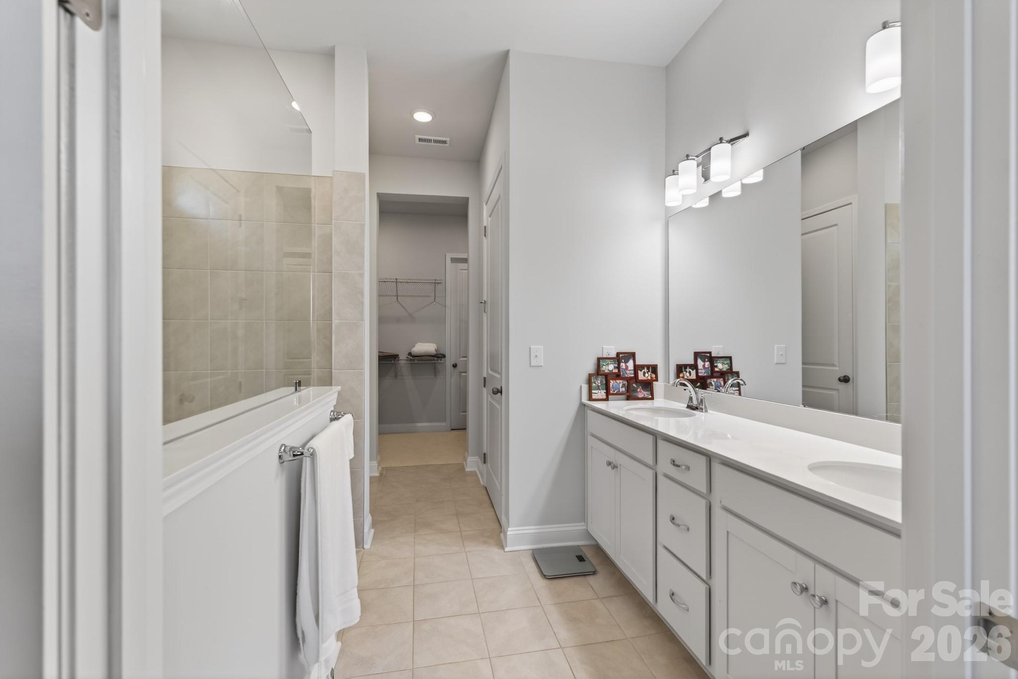 Encore at Streamside - Residential