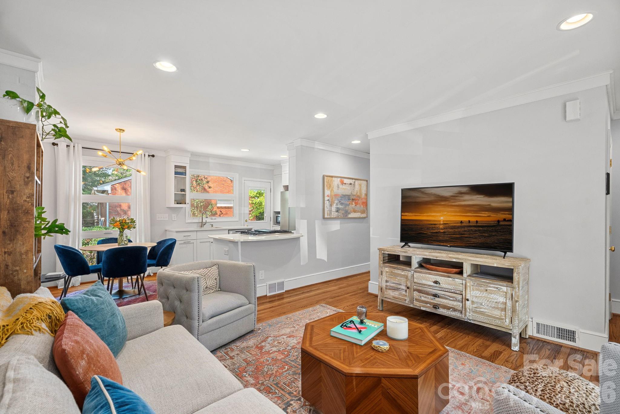 4703 Woodlark Lane