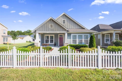 Photo of 4245 Courtly Lane, Belmont, NC 28012 (MLS # 4421321)