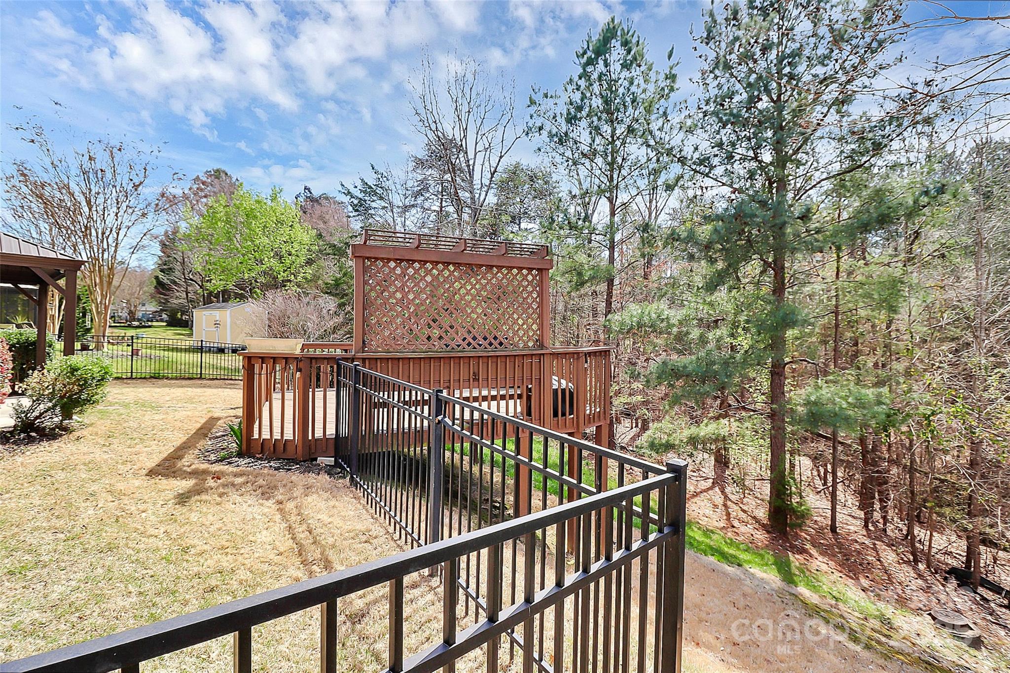 Amber Woods - Residential