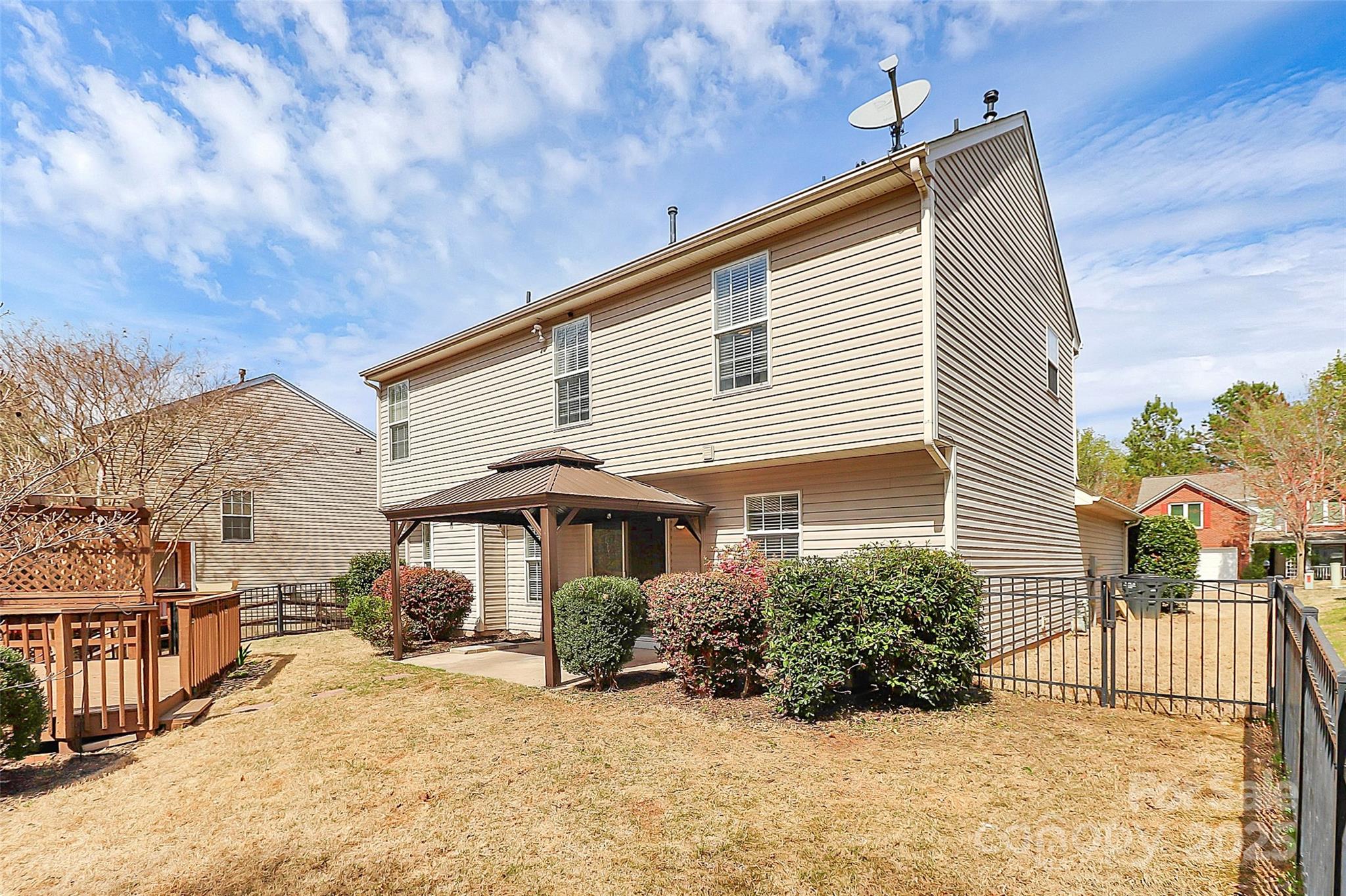 Amber Woods - Residential