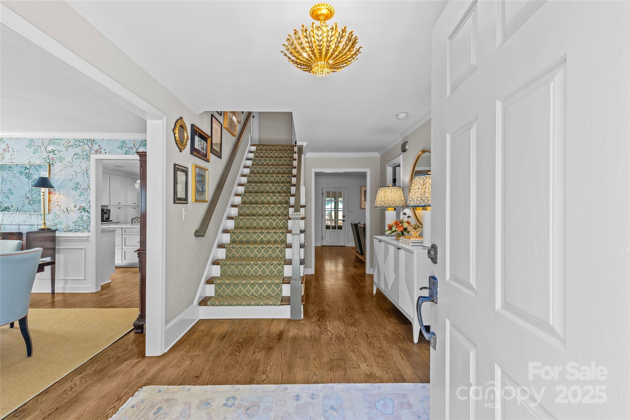 2916 Rustic Lane