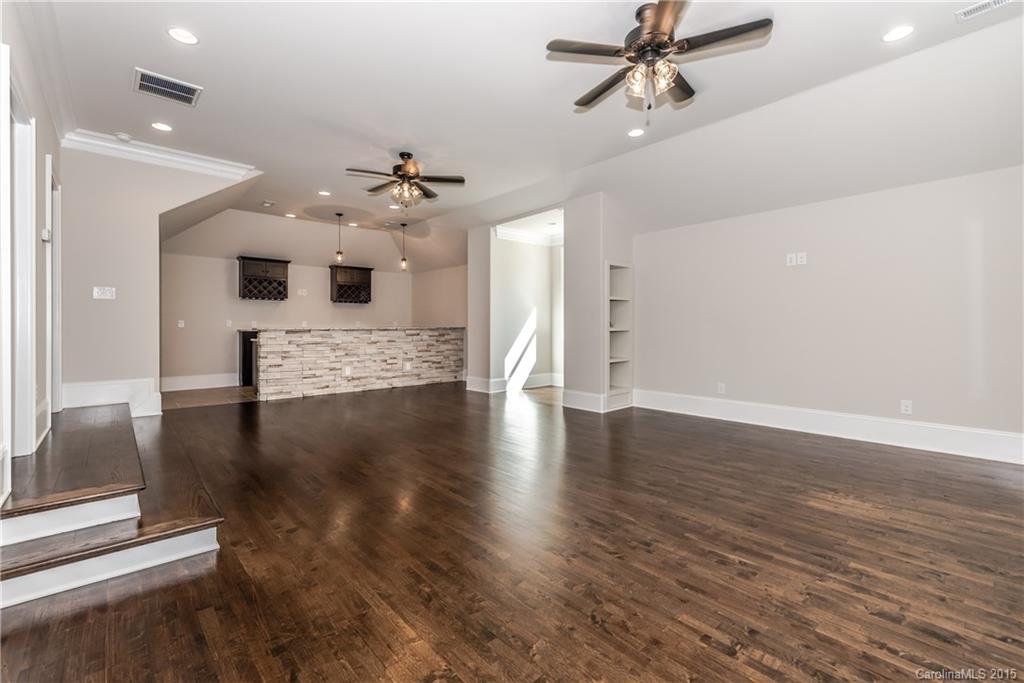 The Coves On River Oaks - Residential