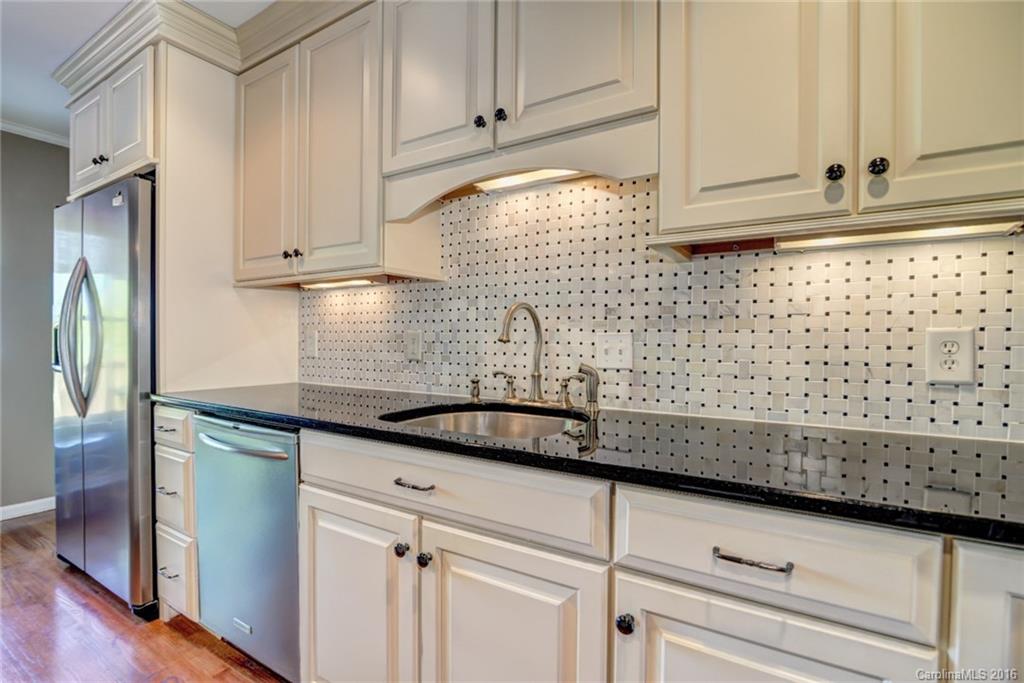Eastview Oaks - Residential