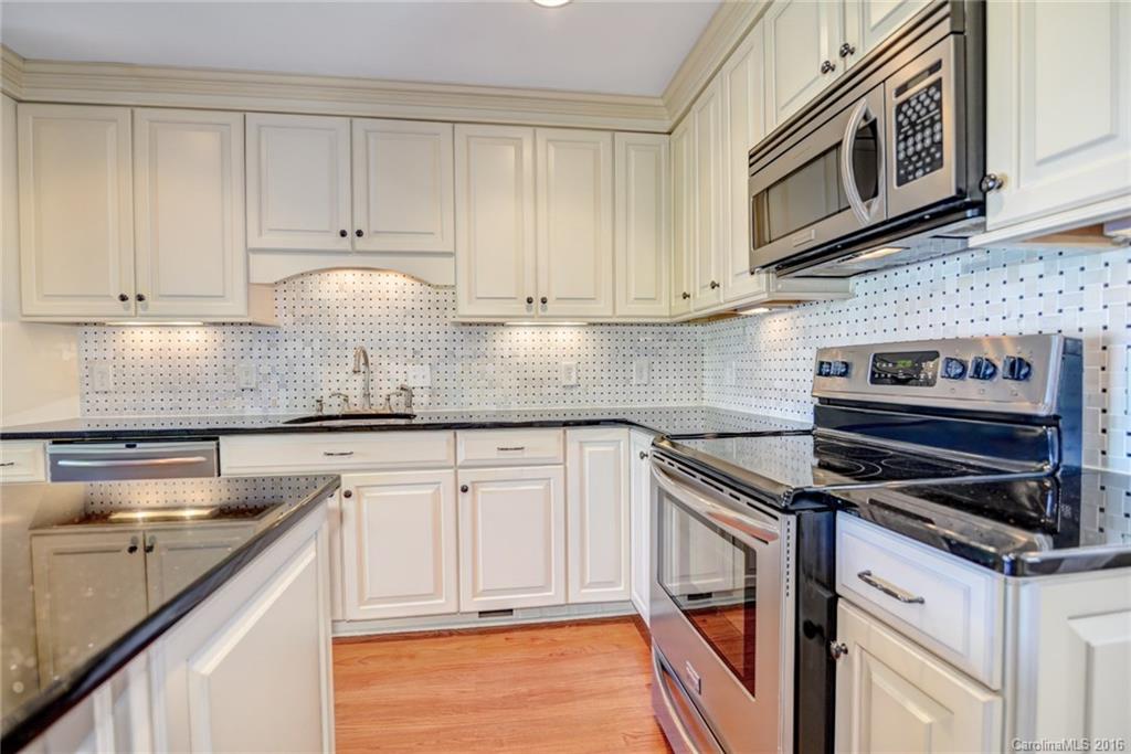 Eastview Oaks - Residential