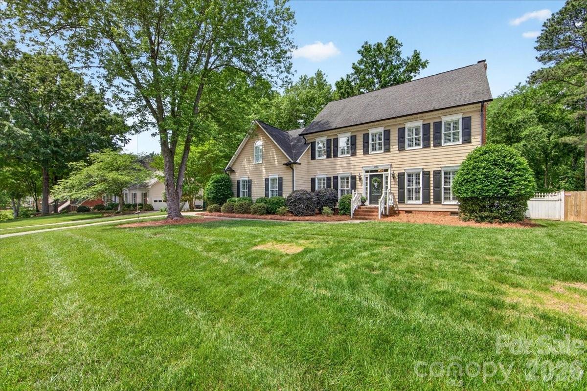 10216 Hollybrook Drive