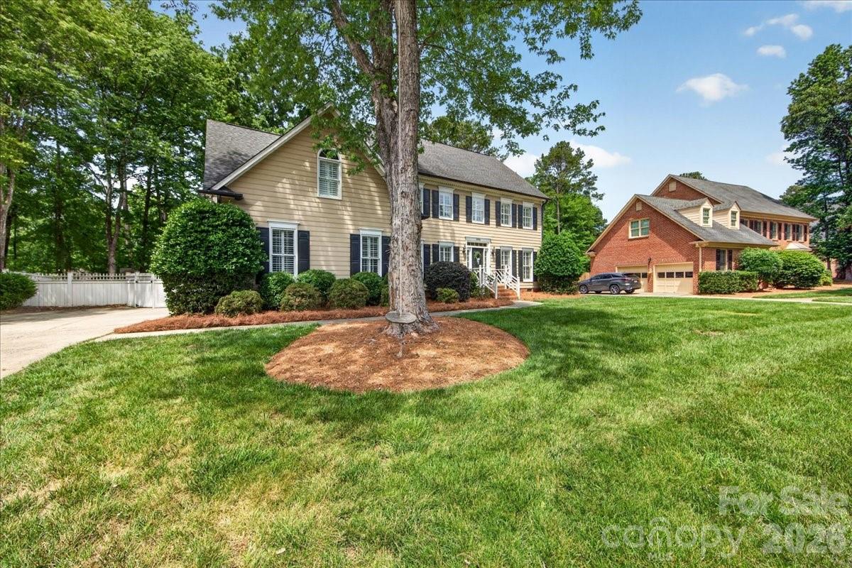 10216 Hollybrook Drive