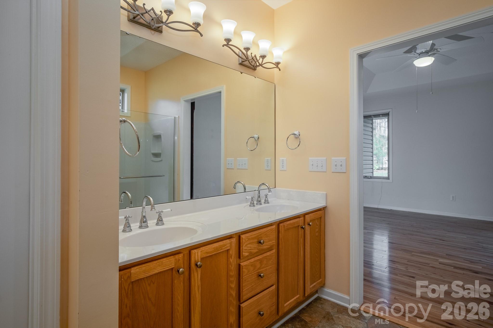 Cummings Cove - Residential