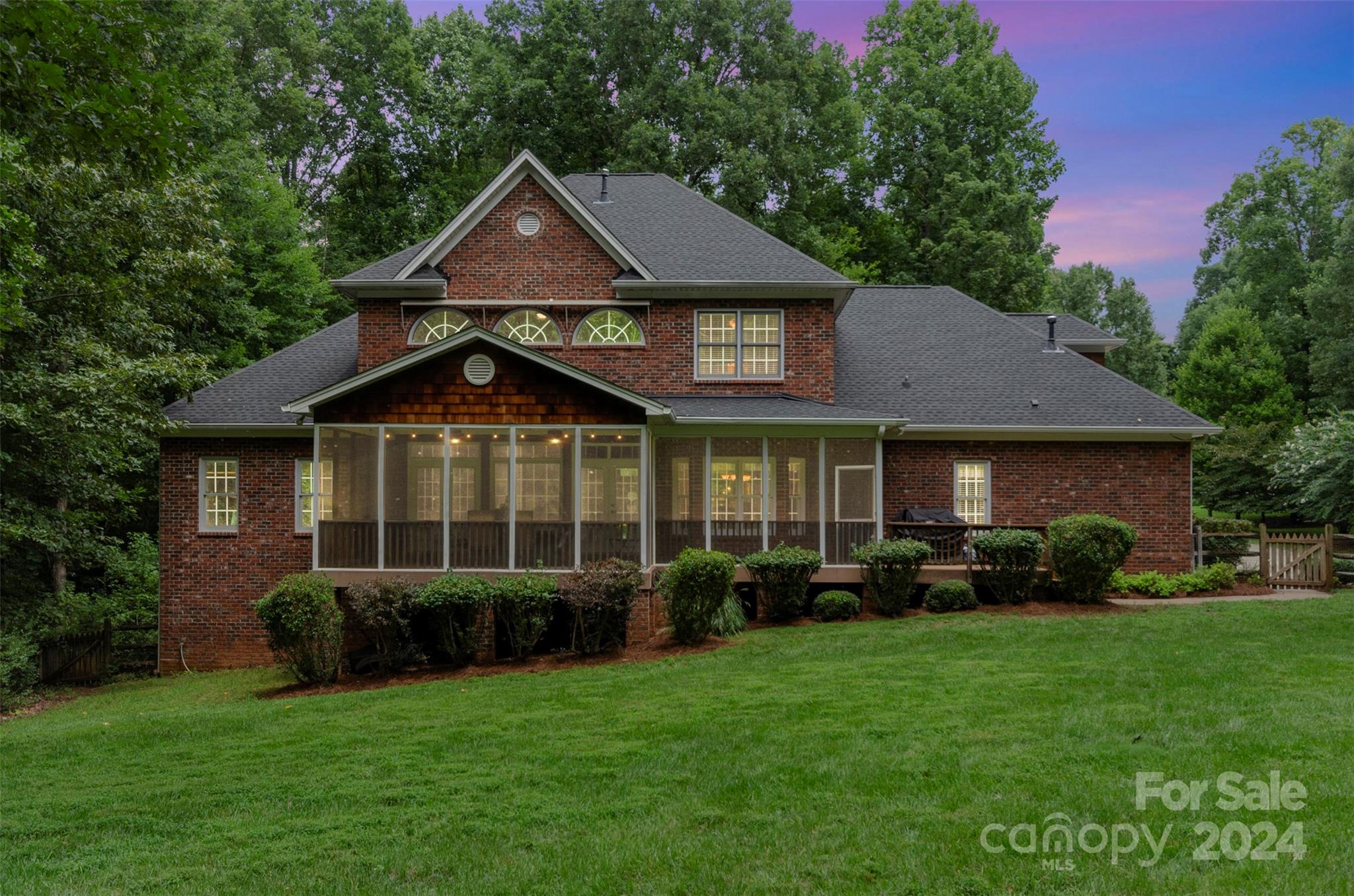 Sunset Ridge - Residential