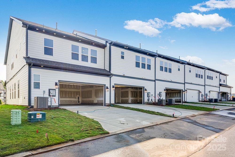 The Ridge at Sugar Creek - Residential