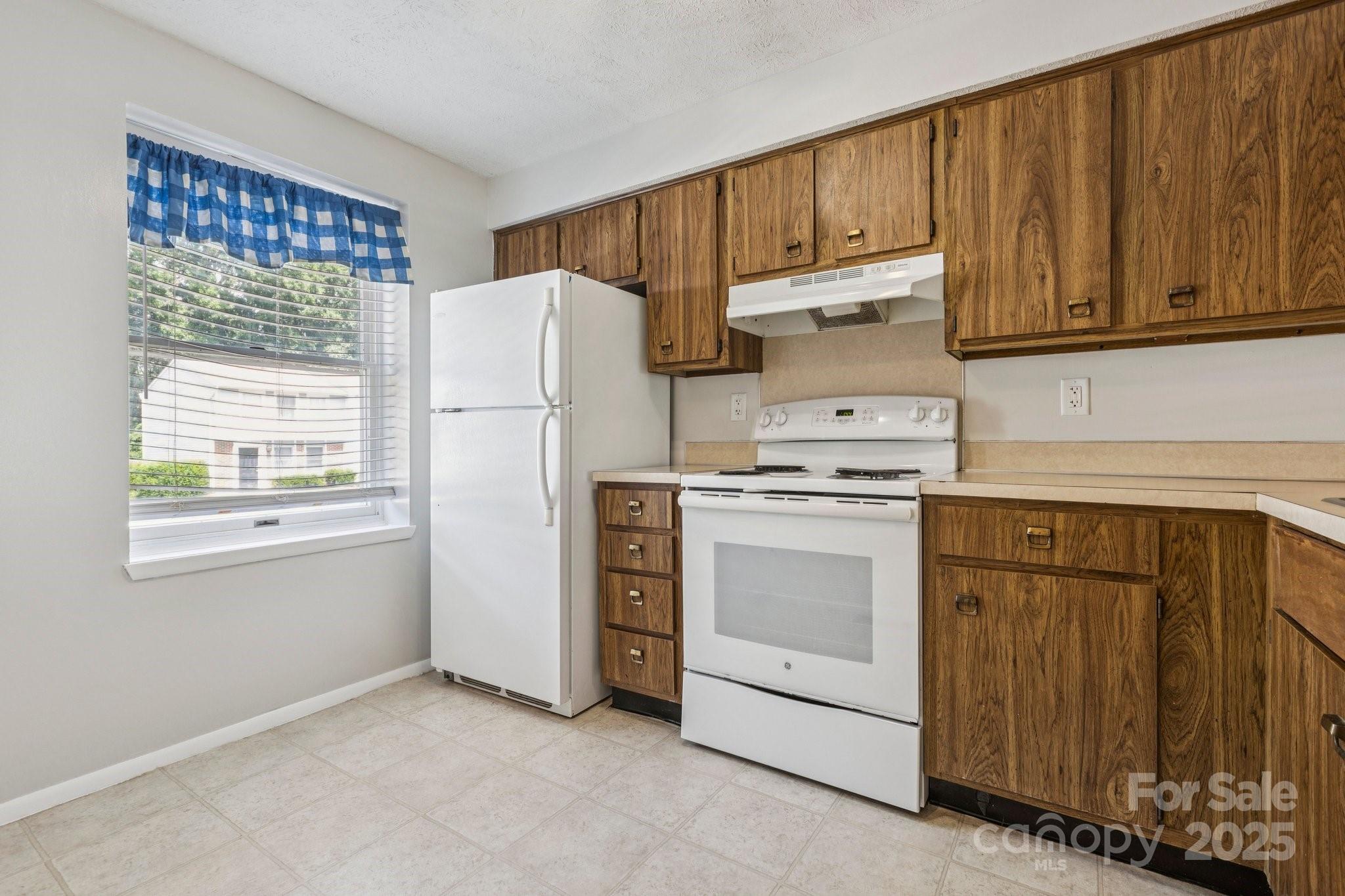9445 Lexington Circle C