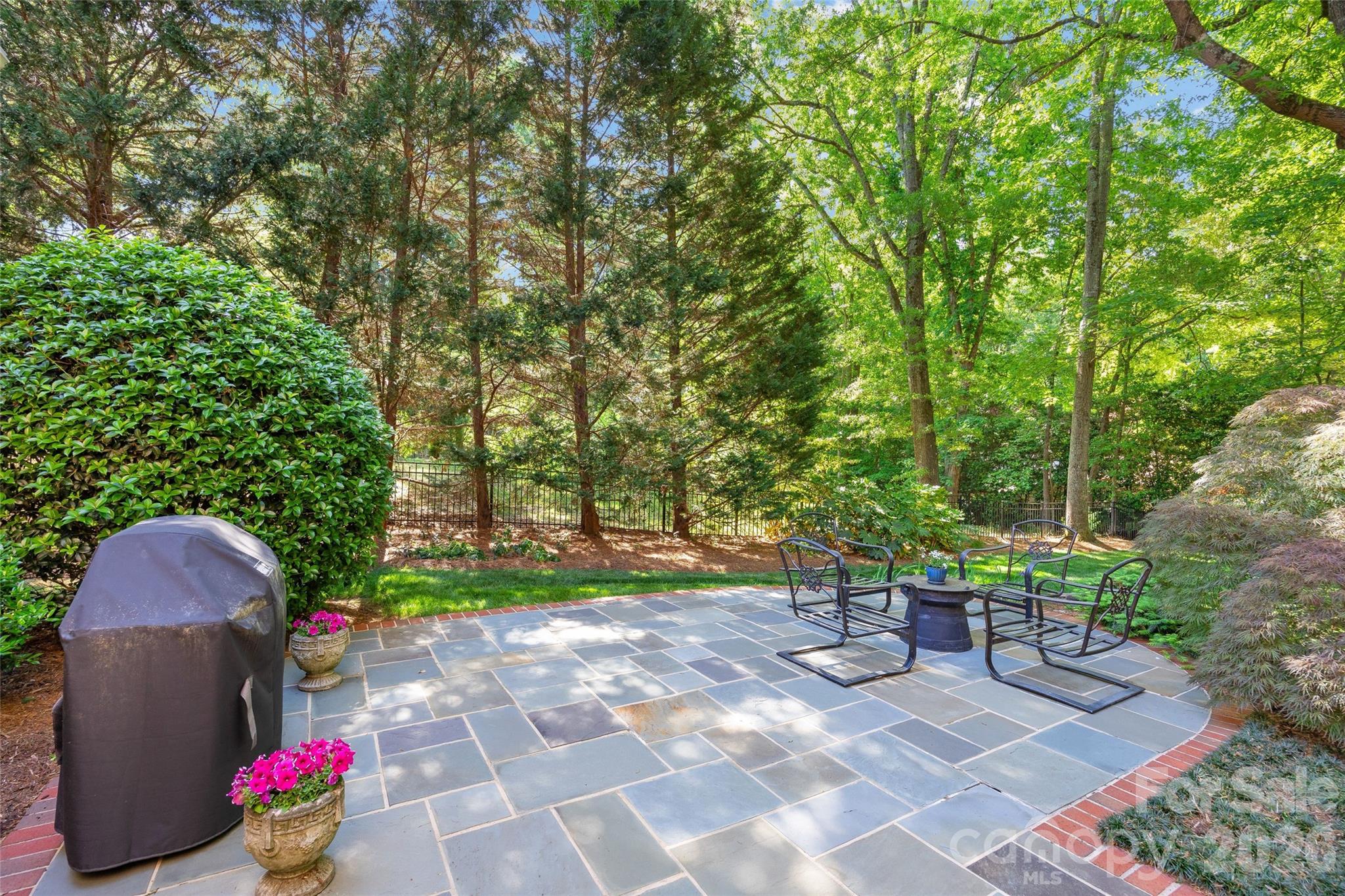 4026 Sharon View Road