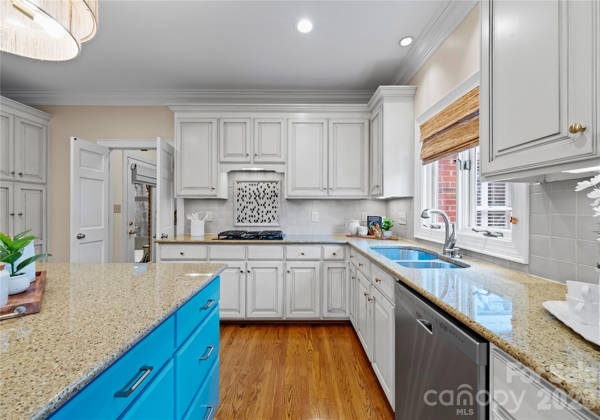 Town And Country Estates - Residential