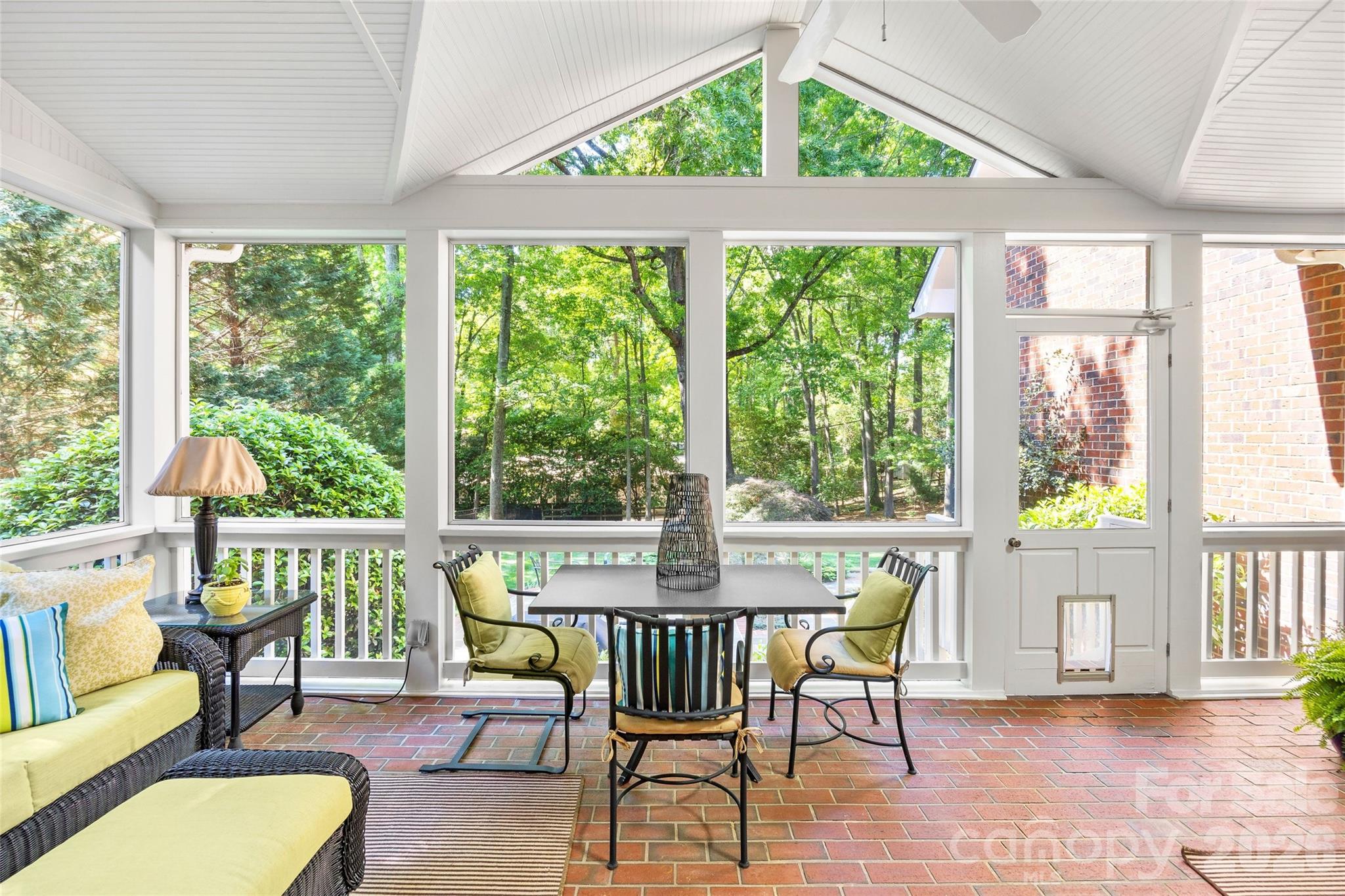 4026 Sharon View Road