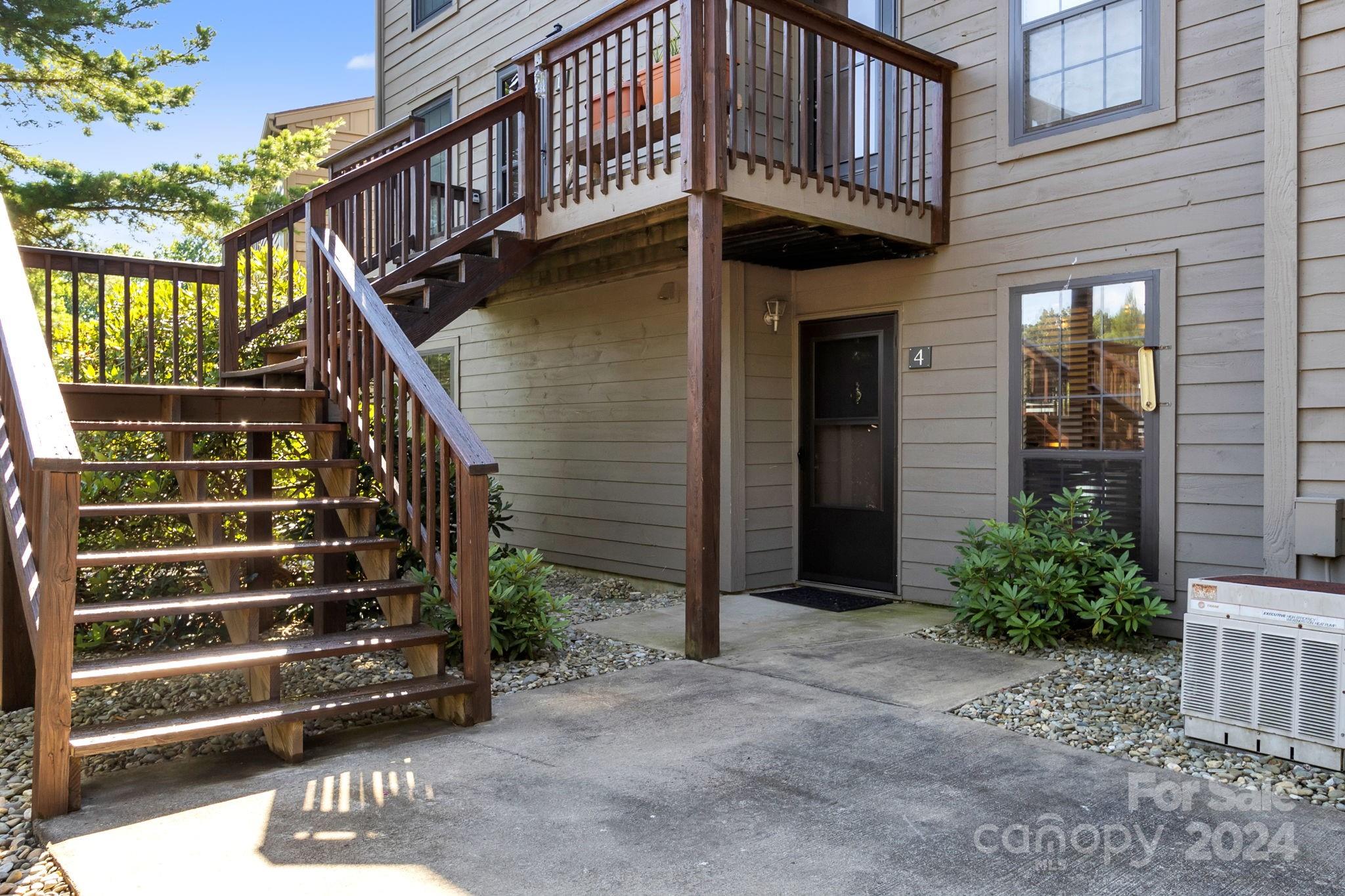 The Brow - Residential