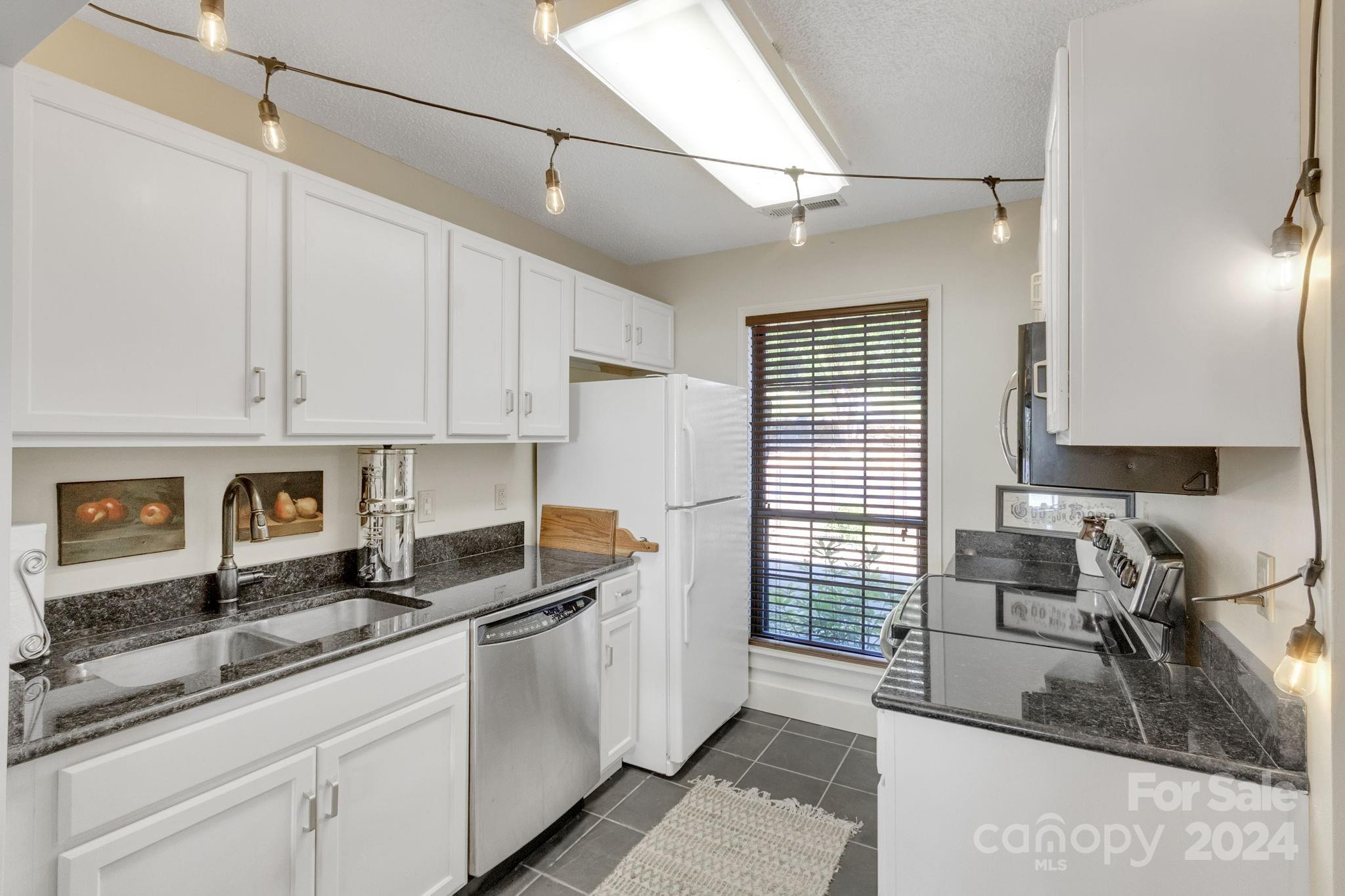 The Brow - Residential