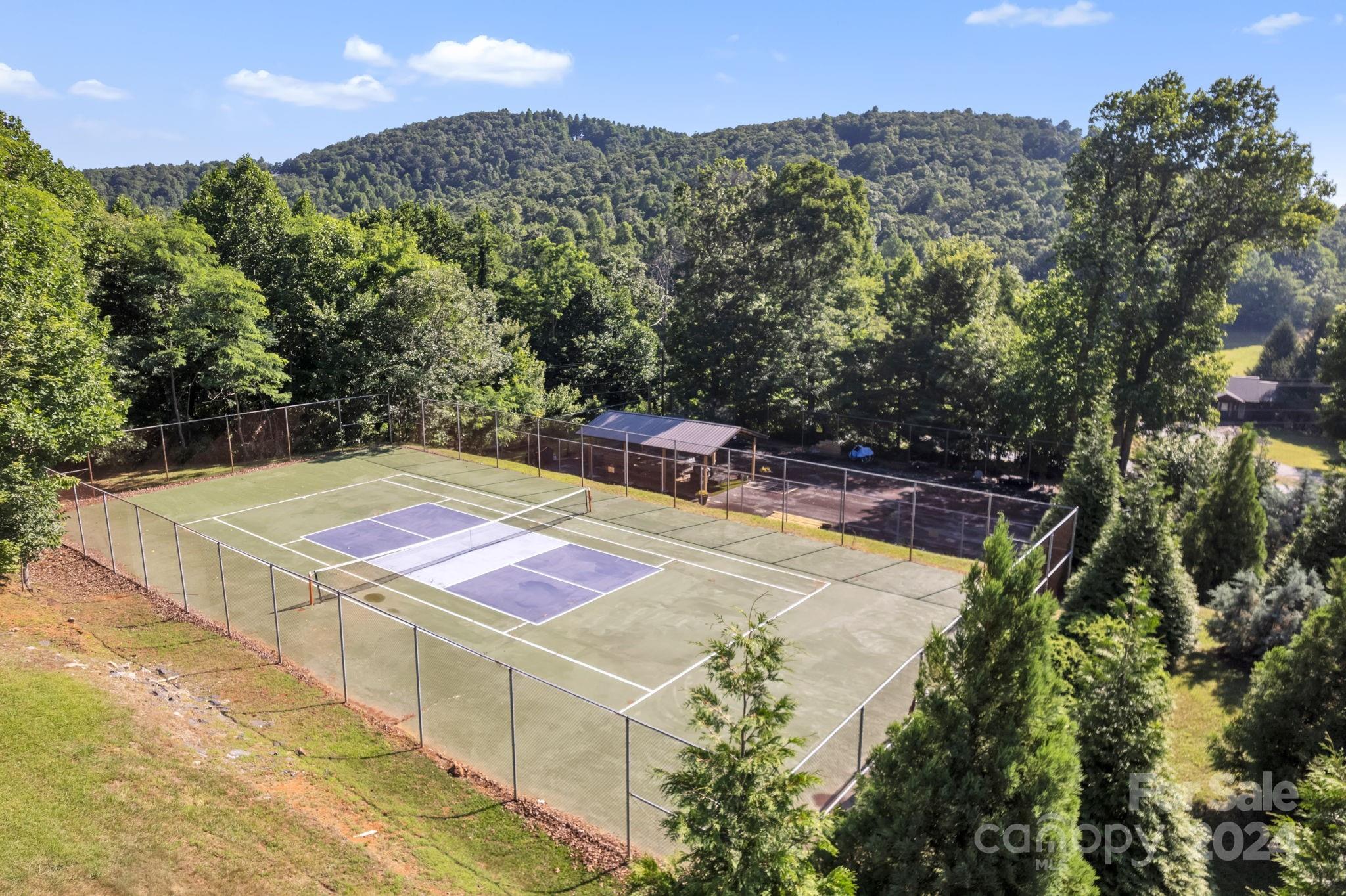 The Brow - Residential