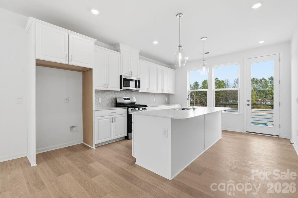 411 Silver Star Boulevard