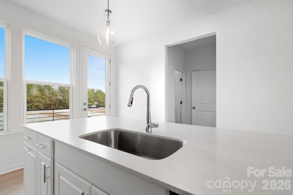 411 Silver Star Boulevard