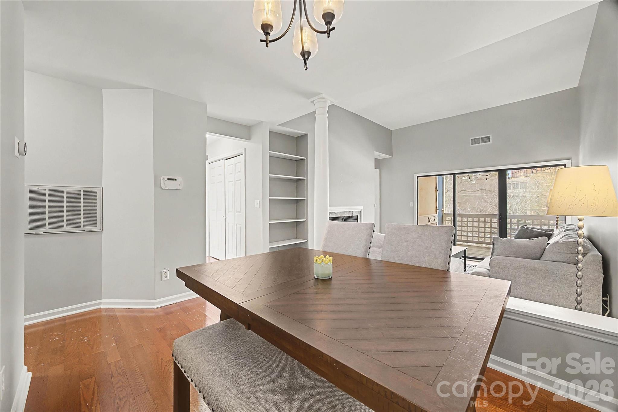 Queens Station - Residential