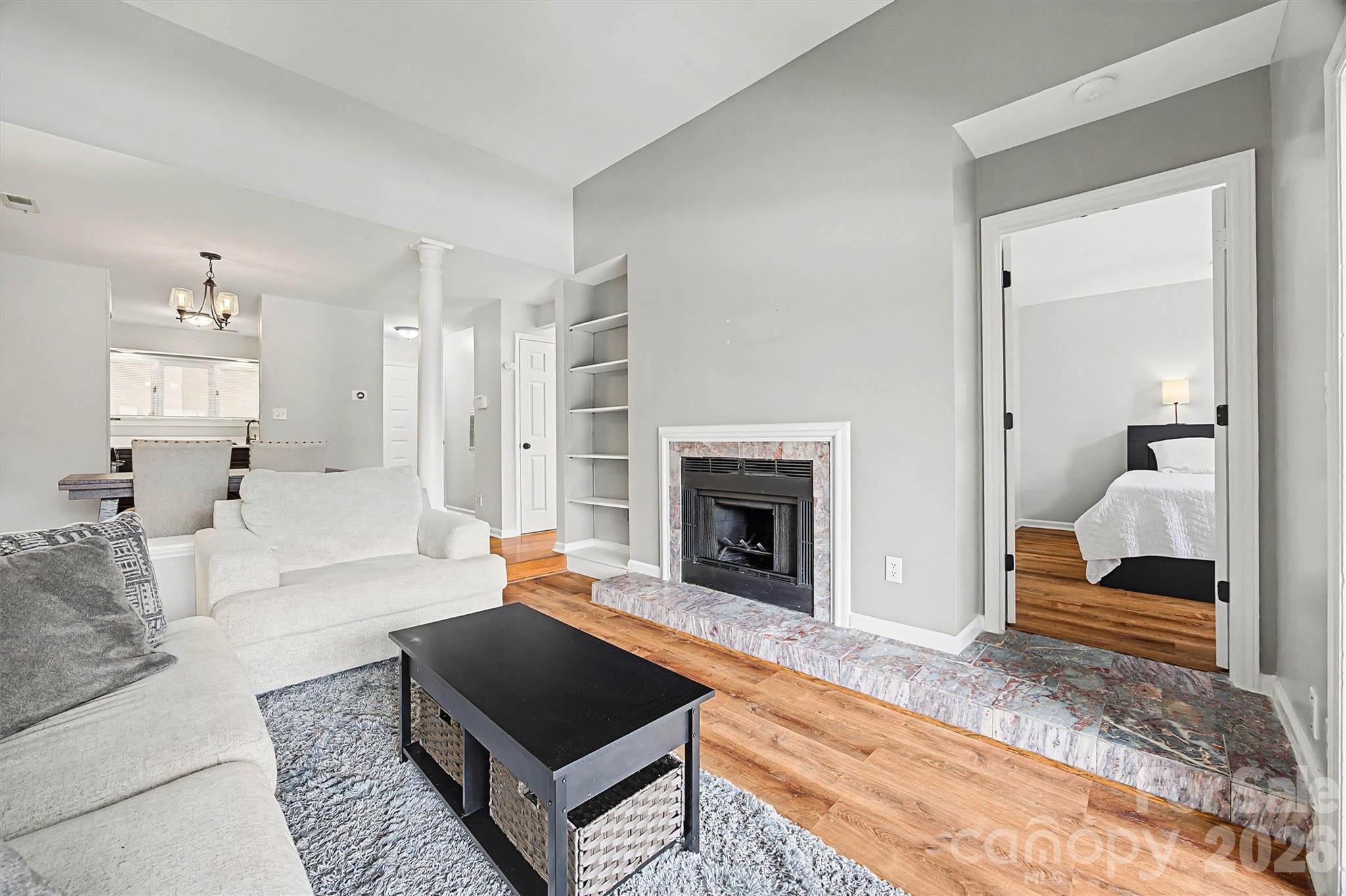 Queens Station - Residential