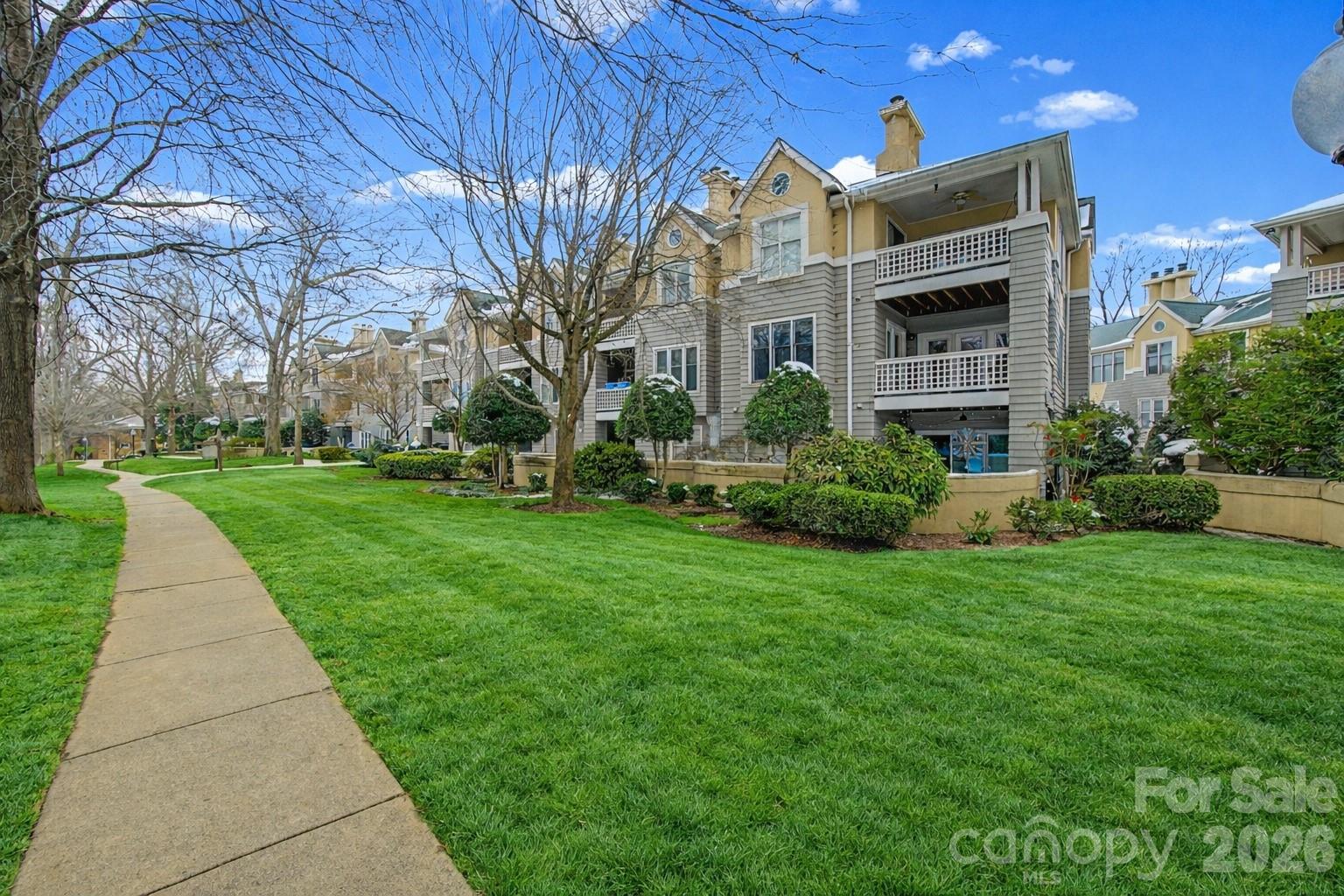 Queens Station - Residential