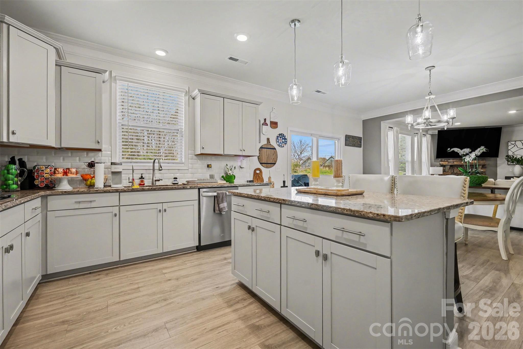 108 W Northstone Road