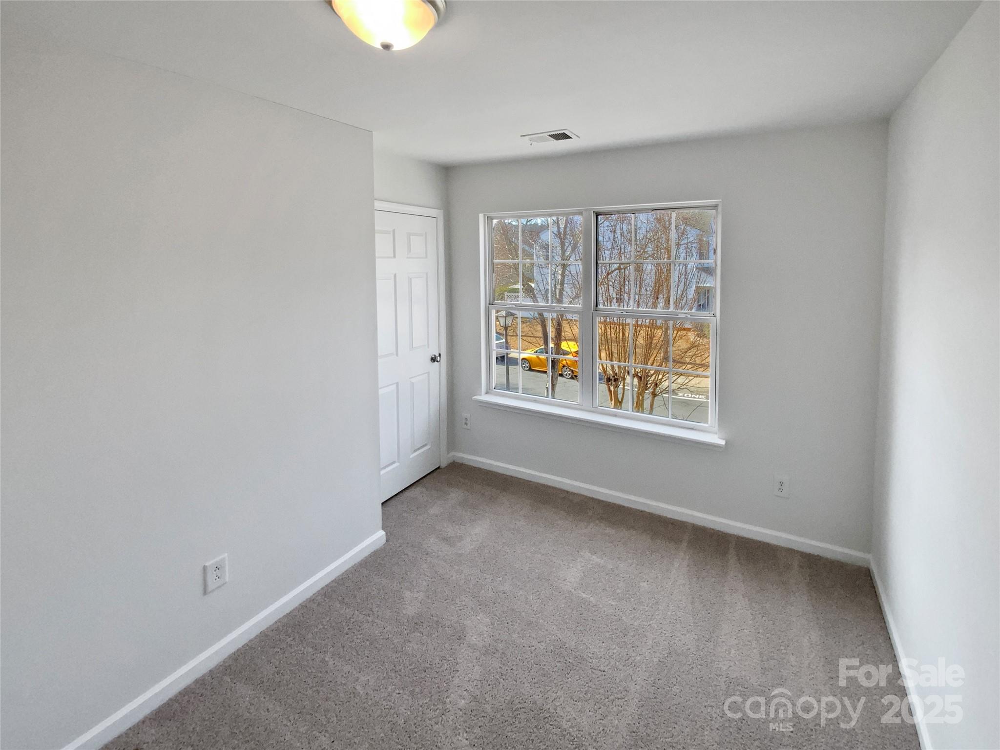 Cascades at River Crossing - Residential