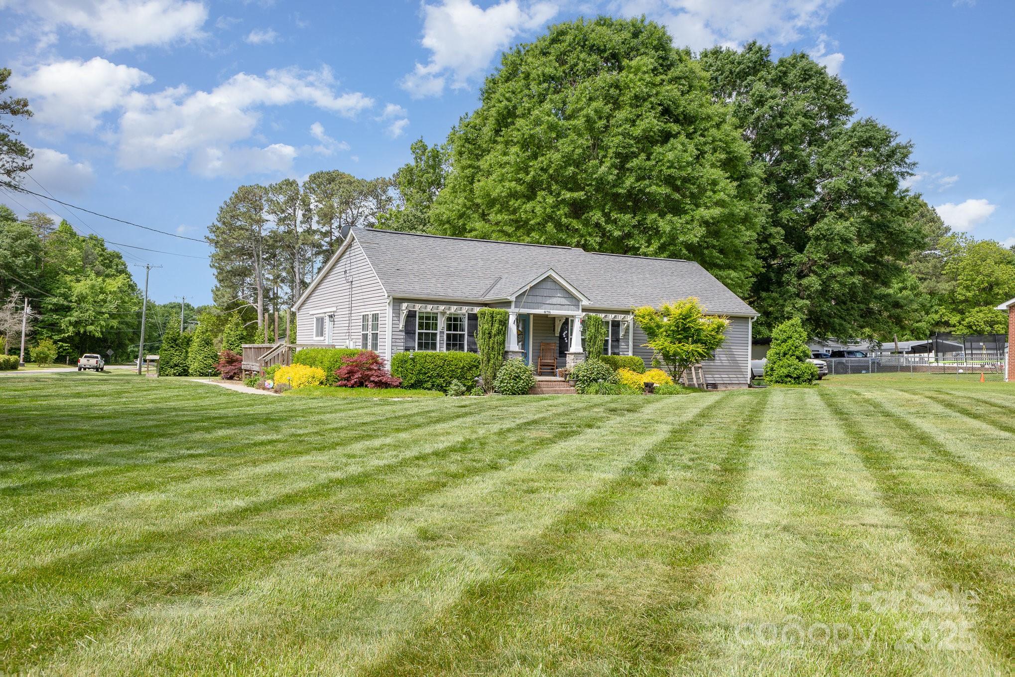 878 Cold Springs Road