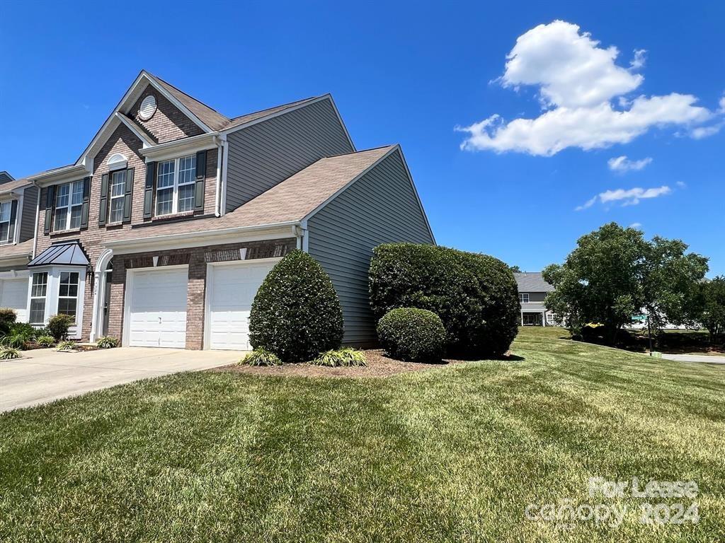 Moss Creek Village - Residential Lease