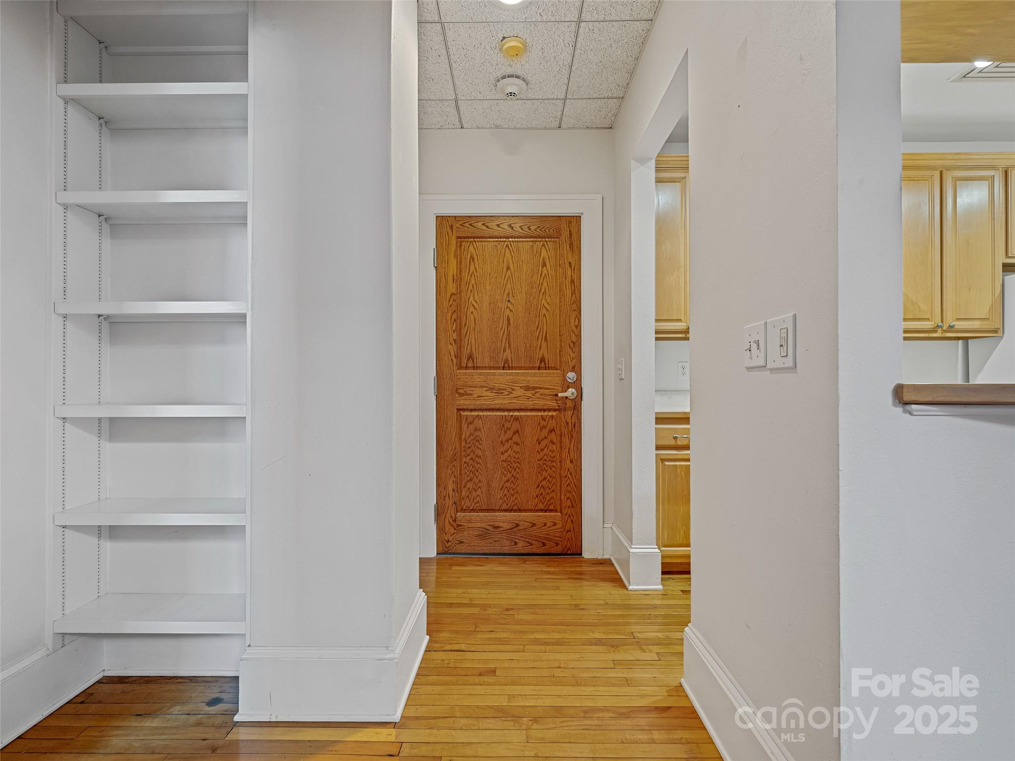 84 W Walnut Street 303