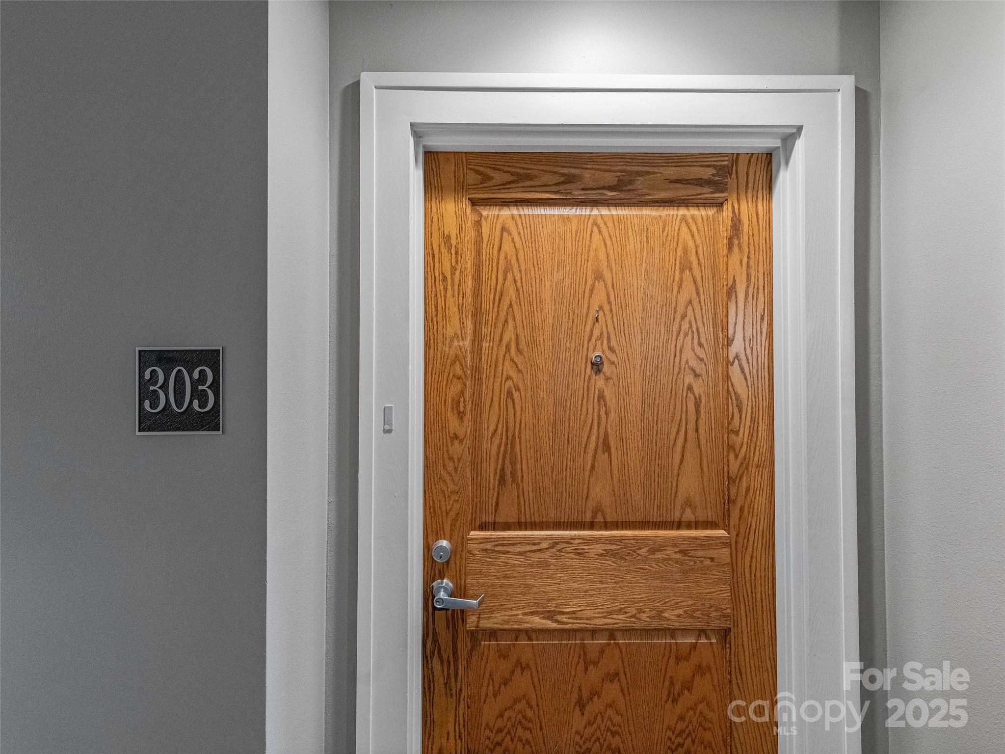 84 W Walnut Street 303