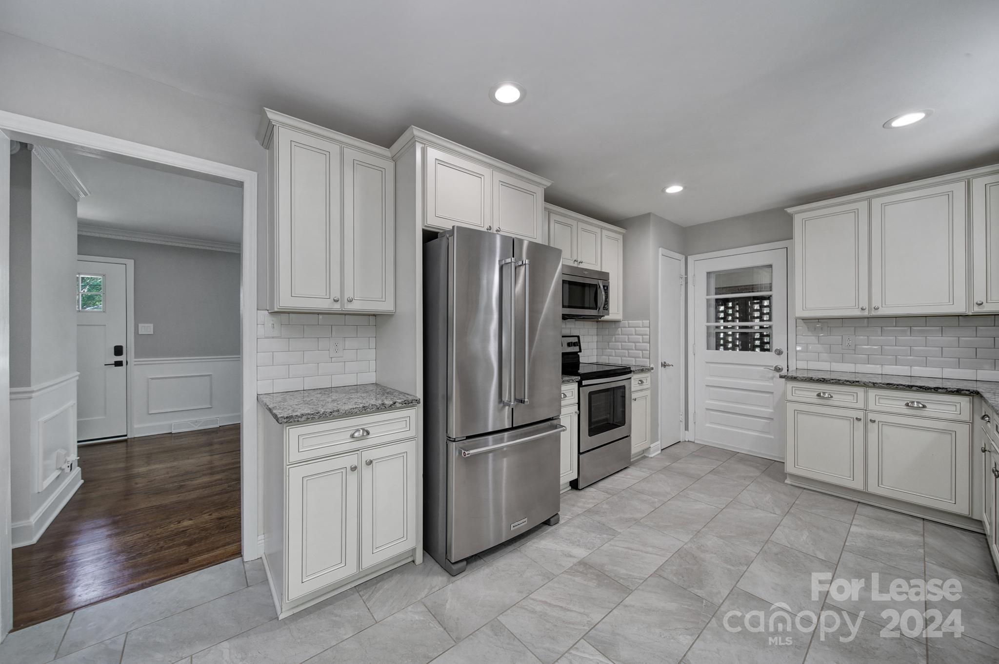 Starmount - Residential Lease