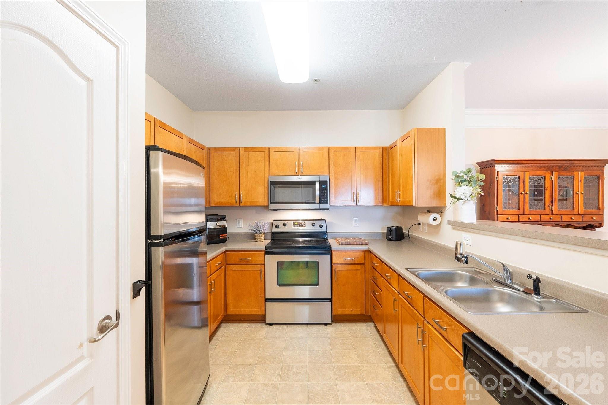 233 Appeldoorn Circle