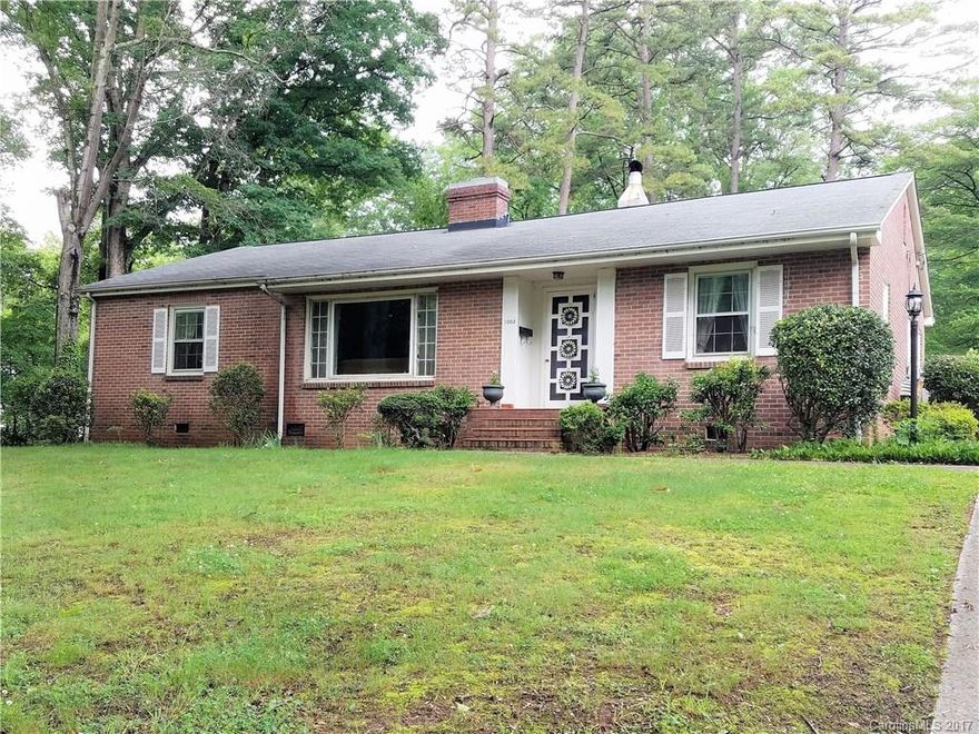 Great all brick ranch in the Historic York Chester neighborhood.  This home features a screened in porch, carport, detached garage with workshop area, 6 year old architectural shingle roof, huge closets, beautiful hardwoods, two fireplaces, original tile floors in bathrooms, spacious laundry room with a half bath, two doors lead to porch, breakfast area in the kitchen, formal dining room, and all of this in a historic neighborhood.