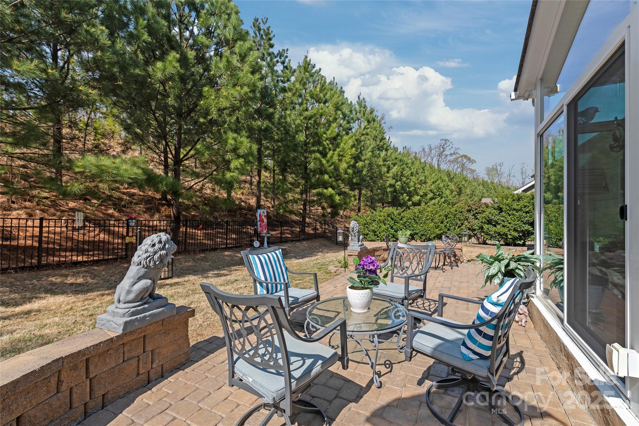 Tree Tops - Residential