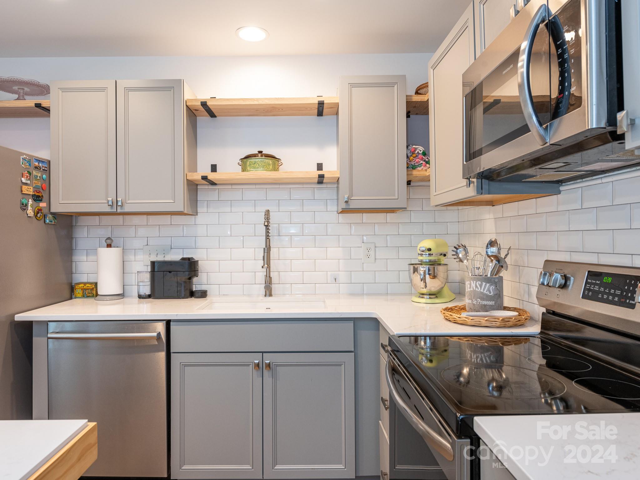 The Townes at River Crossing - Residential